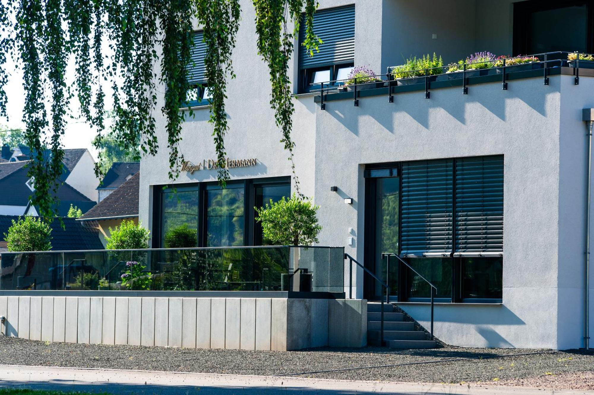 Apartment Weingut Dr Hermann I Erden Luaran gambar